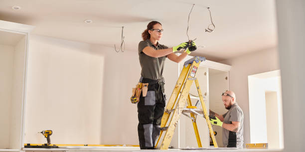 Best Licensed Electrician  in Lakeview, OR